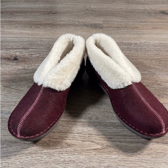 Cloudstepper By Clarks Women's Slippers Step Flow Booties Faux Fur 9 Maroon - Picture 6 of 8